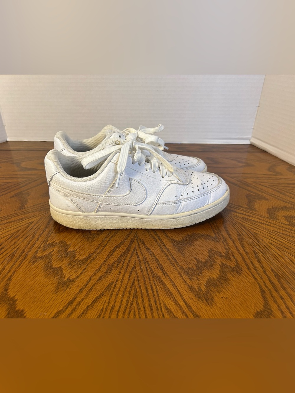 Nike Court Vision Shoes Womens Size 6 White Casual Sneakers 2020